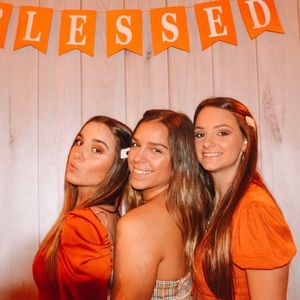 Meet your Posher, Angelina